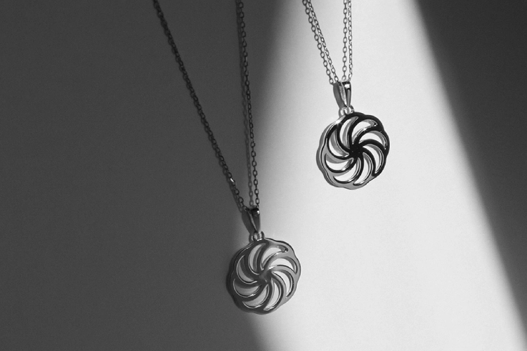 Pendant Banner 1600×678